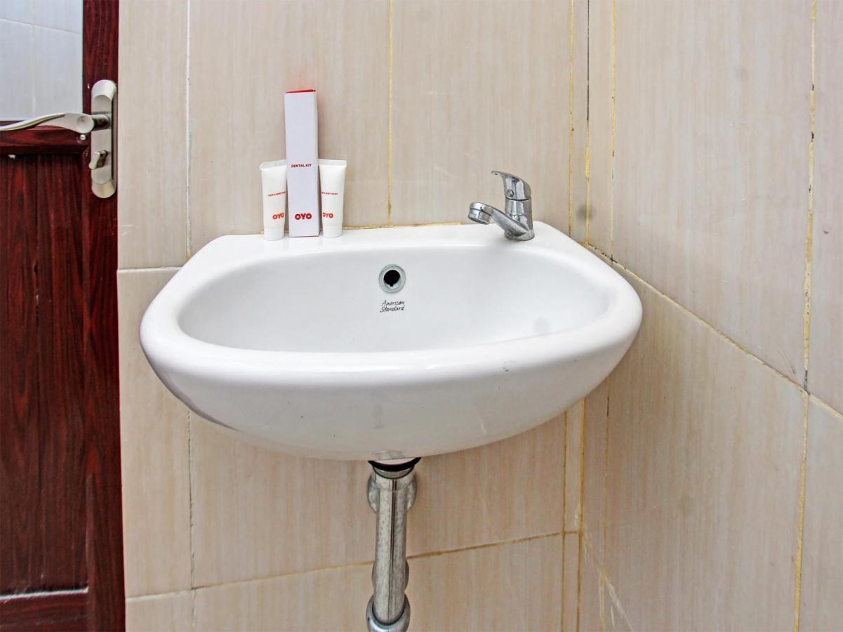 Oyo 91617 Hotel Mutiara Λομπόκ Εξωτερικό φωτογραφία