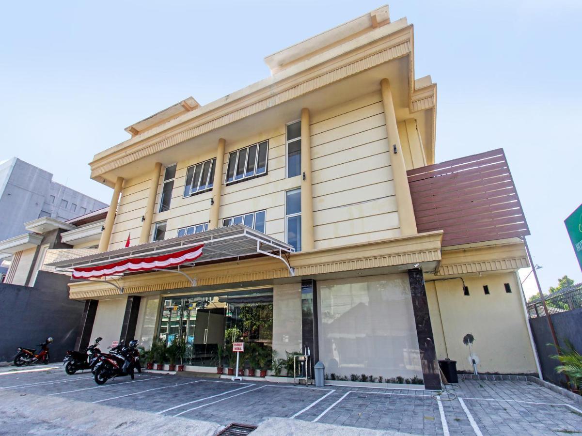 Oyo 91617 Hotel Mutiara Λομπόκ Εξωτερικό φωτογραφία