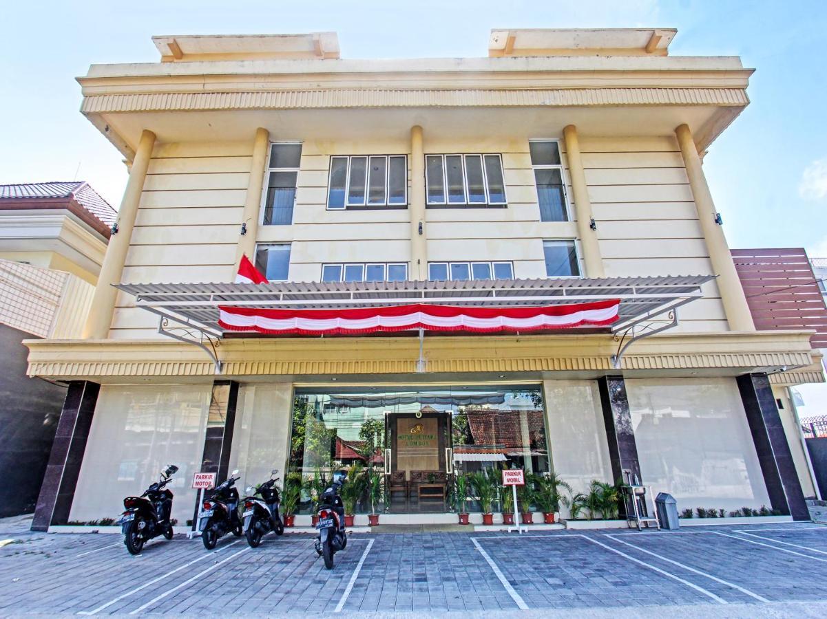 Oyo 91617 Hotel Mutiara Λομπόκ Εξωτερικό φωτογραφία