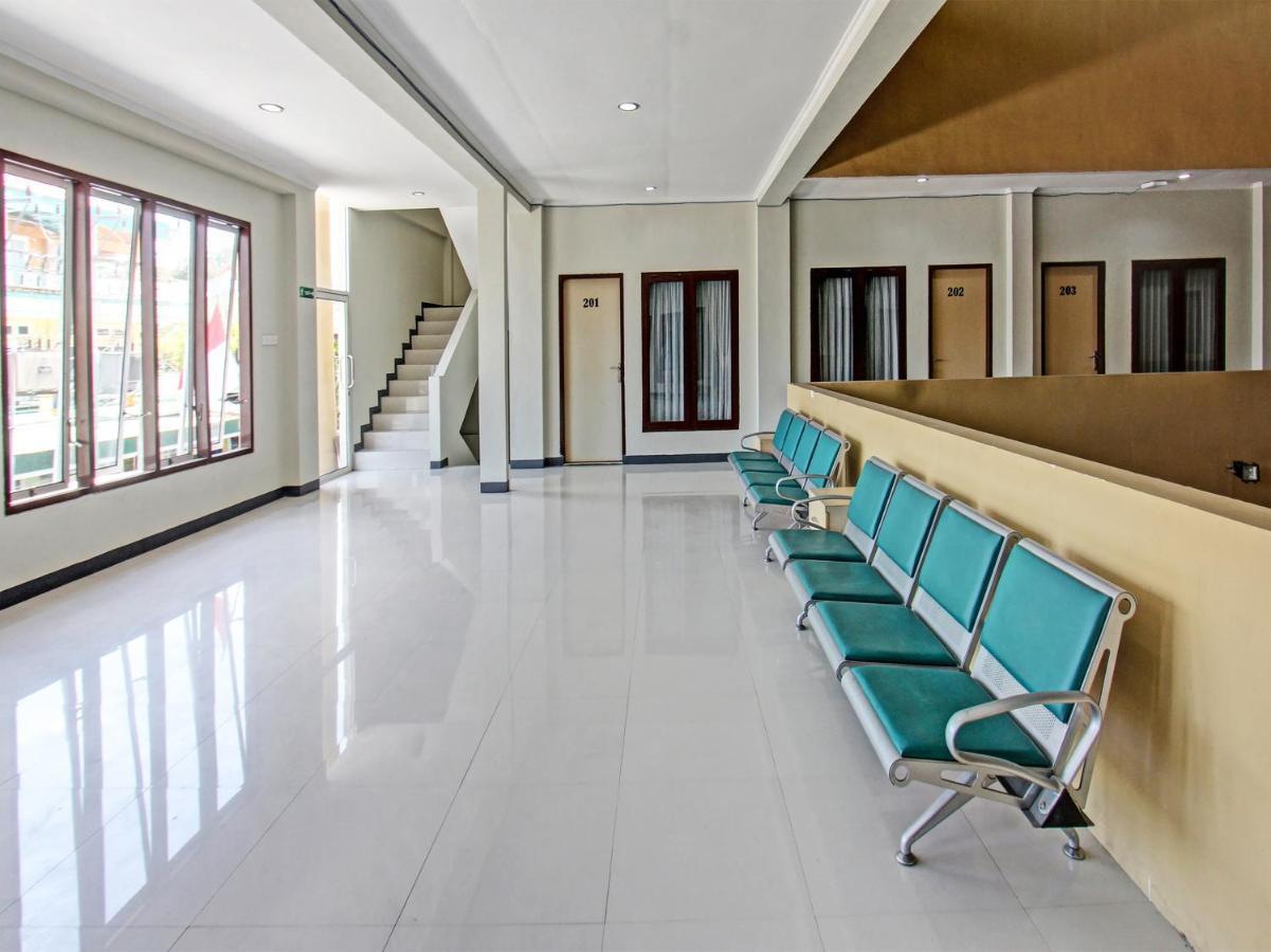 Oyo 91617 Hotel Mutiara Λομπόκ Εξωτερικό φωτογραφία