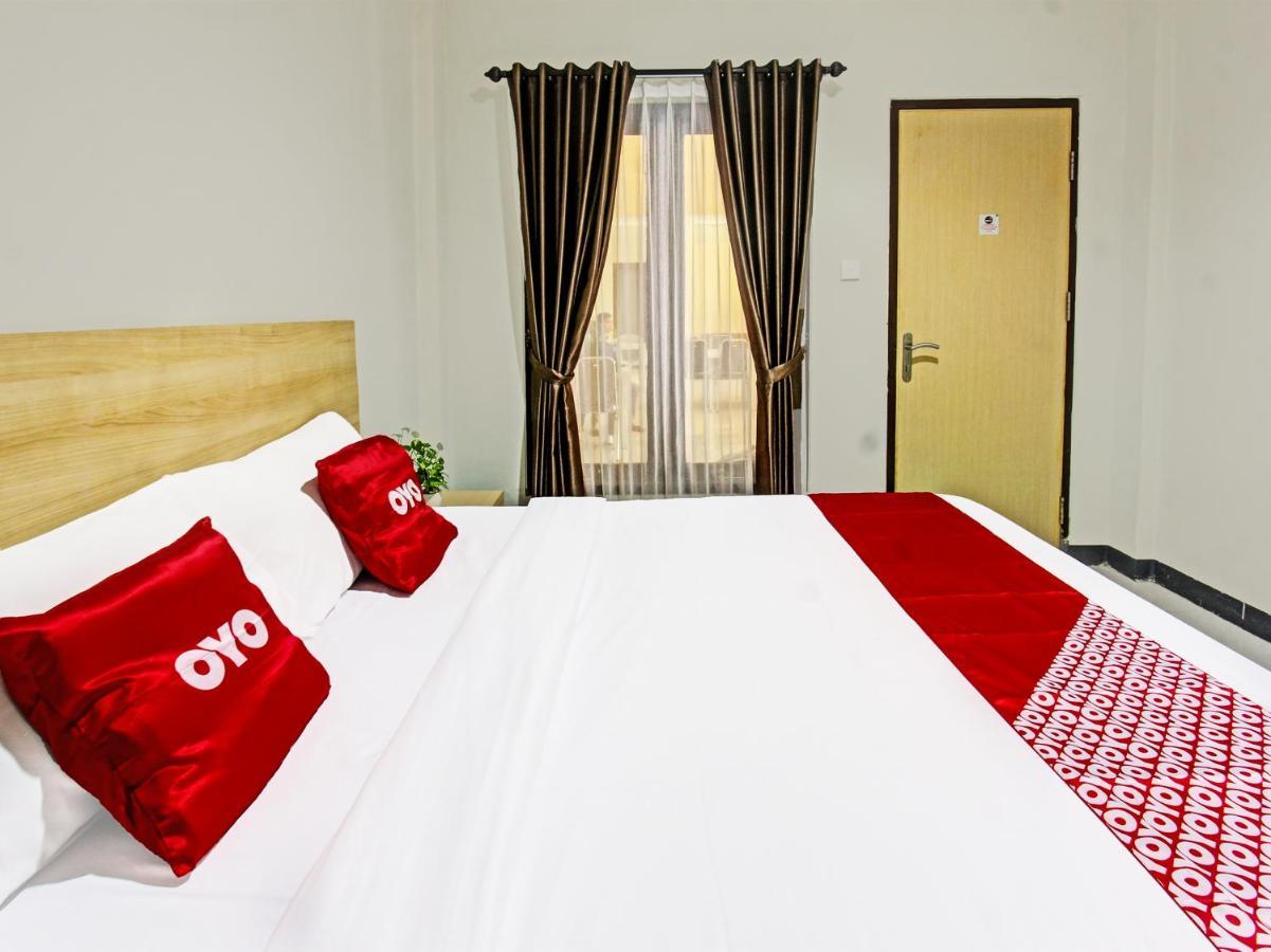 Oyo 91617 Hotel Mutiara Λομπόκ Εξωτερικό φωτογραφία