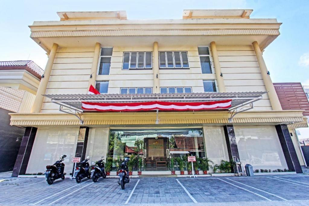 Oyo 91617 Hotel Mutiara Λομπόκ Εξωτερικό φωτογραφία